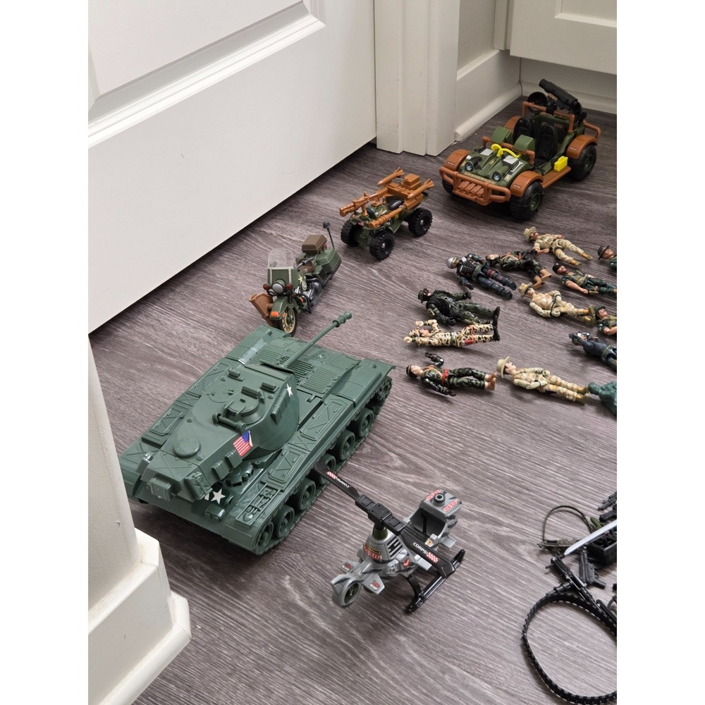 Lanard The Corps - Random Lot - GI Joe Figurines- Tank - Vehicles Vintage 1990's - Picture 9 of 13